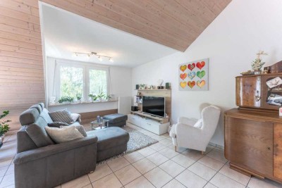 Charmantes Wohnjuwel in naturnaher Lage-Lichtdurchflutete 3,5-Zimmer-Wohnung mit Wohlfühlatmosphäre