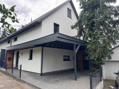 Hochwertiges Energieeffizienzhaus – Stilvolle Doppelhaushälfte mit Terrasse und Garten