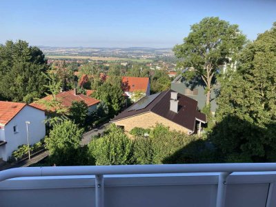 Wunderschöne und helle 3-Zimmer-Wohlfühlwohnung mit Einbauküche und Balkon