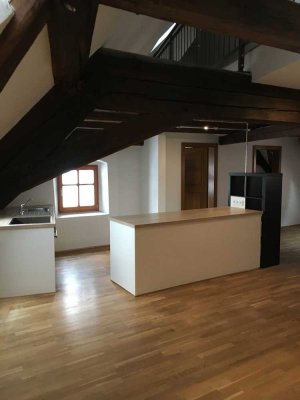 Wunderschöne 3-Zimmer-Maisonette-Wohnung in Top-Lage in Sulzbach-Rosenberg