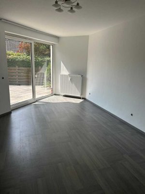 2-Zimmer-Erdgeschosswohnung mit Garten und Stellplatz