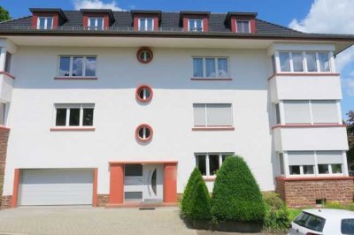 Kernsanierte 3 Zi-Wohnung in bevorzugter Lage