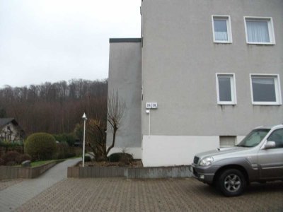 Preiswerte 2-Raum-Hochparterre-Wohnung mit Einbauküche in Langelsheim