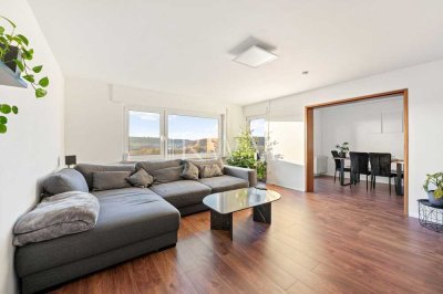 Stilvoll modernisierte 3,5-Zimmer-Wohnung mit Balkon und Garage in Esslingen-Zell