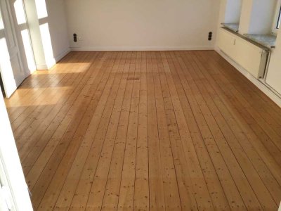 Vollständig renovierte 4-Zimmer-Wohnung mit Balkon und EBK in Braunschweig