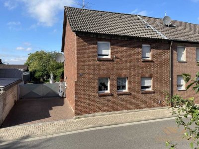 Günstige Gelegenheit!! Renovierungsbedürftige Doppelhaushälfte in Erkelenz-Lövenich