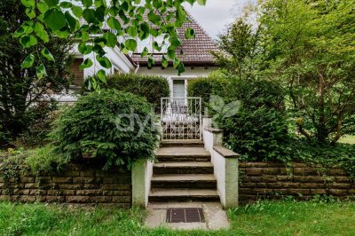 Charismatisches Familienjuwel mit großem Garten - Platz, Charme & ganz viel Potenzial!