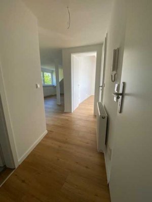 modernisierte 2- Zimmer- Wohnung im Dachgeschoss in Köln Braunsfeld