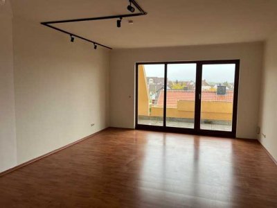 Schöne helle 4-Zi. Wohnung