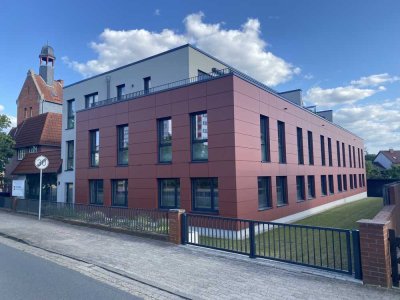 Exklusive 3 Zimmer-Penthousewohnung mit großer Dachterrasse, EBK und 2 EPL in Wolfsburg-Kästorf