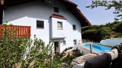 Charmante Doppelhaushälfte in Hallwang, ruhige Sonnenlage mit Pool
