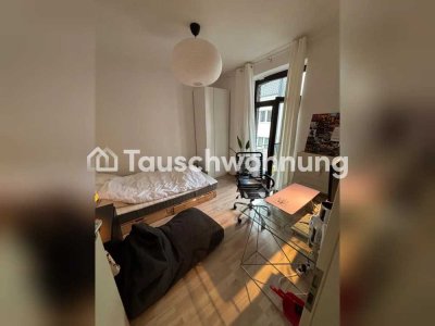 Tauschwohnung: 1,5 Zimmer Altbauwohnung mit Balkon