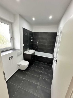 2 bezugsfreie Wohnungen nebeneinander - einzeln oder zusammenlegbar