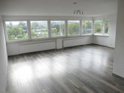 Helle 3-Zimmer Terrassenwohnung mit Balkon in Braubach