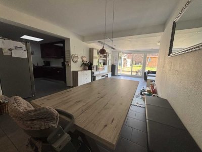 3-Zimmer-Erdgeschoss Wohnung mit großem Wohnbereich und Garten