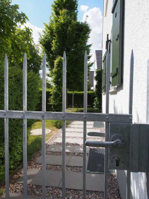 Zeitlose Eleganz in Bestlage: Ensembleschutz-Immobilie mit modernem Anbau