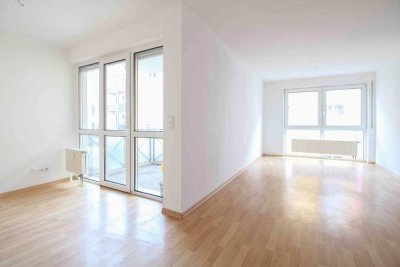 Bezugsfreie 2-Zi.-Wohnung mit Loggia und Tiefgaragenstellplatz in Schloßchemnitz