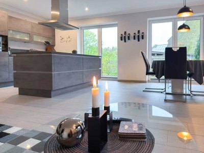 Energieeffizientes Doppelhaus mit Garten und Garage