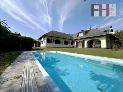PROVISIONSFREI! Solider Bungalow mit viel Potenzial, perfekte Lage, guter Grundriss, großer Garten, schöner Pool!