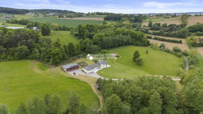 Modernes Wohnparadies in Alleinlage mit Gästehaus, Halle, Weinkeller &amp; mehr – ca. 62.000 m² Grundstück - davon ca. 10.000 m² Bauland!!