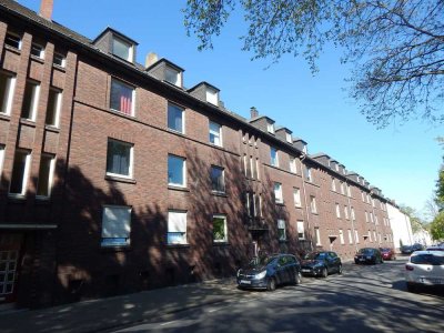 Große Erdgeschosswohnung mit Balkon!