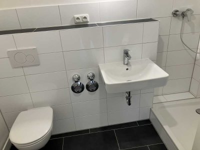 Modernisierte 2 Zimmerwohnung in Rödelheim