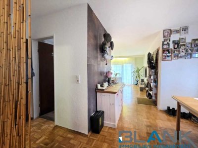 Bezugsfertige 2,5-Zimmer-Wohnung mit Terrasse, Balkon und Einbauküche