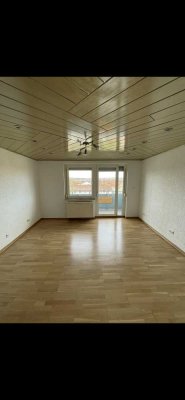 Schöne 2-Zimmer Wohnung mit EBK und Balkon in Kitzingen