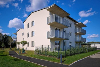 Sonnige - 4-Zimmer-Wohnung im 2. Obergeschoss mit Balkon - geförderte Miete - 4 Zimmer