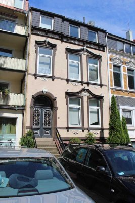 Beliebte Neustadt: 2 Zimmer-Wohnung mit Balkon und gemeinschaftl. Gartennutzung....