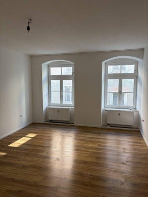 Stilvolle 3-Zimmer Wohnung – neu renoviert mit eigenem Eingang