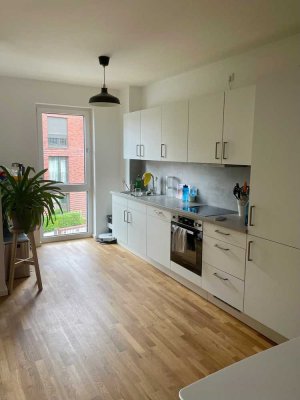 Leben am Wasser in extravaganter Lage - Großzügige 2-Zimmer-Wohnung