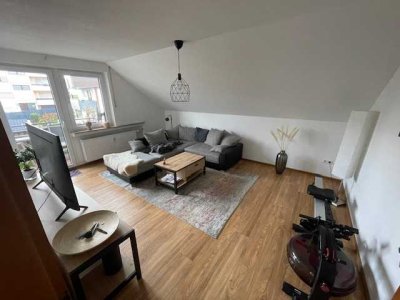 Ansprechende 3,5-Zimmer-Dachgeschosswohnung mit Balkon in Wernau (Neckar)
