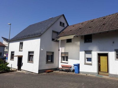 * Ihr Traum,  Bauernhaus mit  Anbau, Scheune,  Innenhof & Garten * in Niedernhausen!