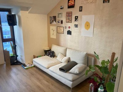 Südstadt:  Helle 3-Zimmer-Maisonette-Wohnung auf 3 Ebenen