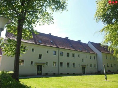 Stadtliebhaber aufgepasst: Urbanes Wohnen mit Top-Infrastruktur in naturnahem Umfeld! Saniert, preiswert und sofort verfügbar!