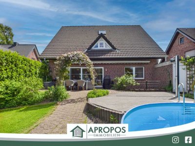 Alles was das Herz begehrt in Alpen - Zweifamilientraumdomizil mit paradiesischem Garten und Pool