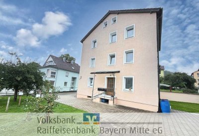 Frisch sanierte 2-Zimmer-Wohnung mit Tageslichtbad & Stellplatz in Treuchtlingen