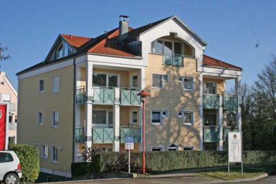 Penthouse mit Einbauküche und Garage