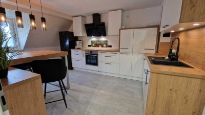 Neu renovierte 3-Zimmer-Wohnung mit hochwertiger Einbauküche