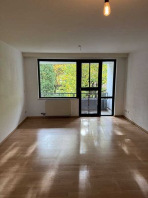 Freie Wohnung inkl. Tiefgarage und Keller in Toplage!