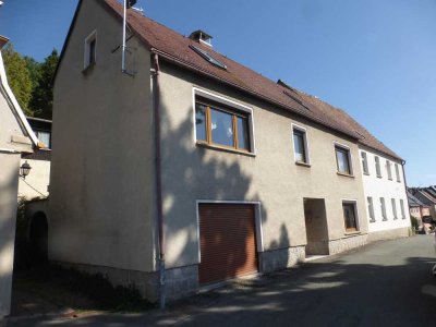 Saniertes EFH mit Garage (Lichtenstein)