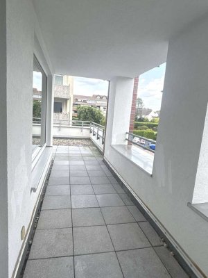 ** Sonnenterasse 3-Zimmer-Wohnung mit Einbauküche **