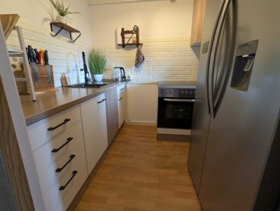 Stilvolle 3-Raumwohnung mit Einbauküche freut sich auf Nachmieter