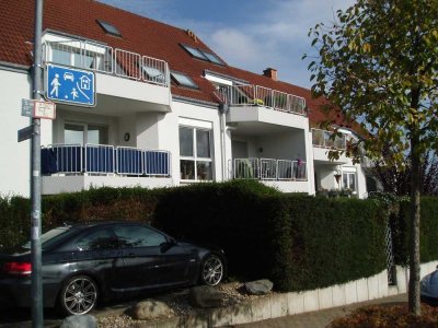 3 Zi-Wohnung, ruhig, gepflegt, verkehrsgünstig,