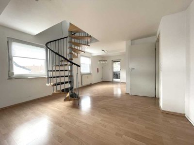 Charmante 4-Zimmer-Dachgeschoss-Maisonette-Wohnung mit ca. 80 m² zentral in Ruit
