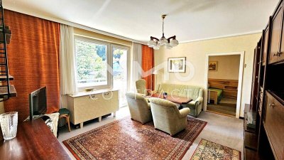 Lichtdurchflutete, renovierungsbedürftige 3-Zimmer-Wohnung mit großer Süd-Loggia