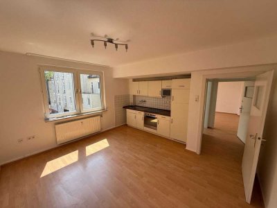 Ihre neue Wohnung – frisch renovierte 2-Zimmerwohnung + Einbauküche!