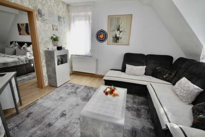 Gemütliche helle 4-Zimmer-Maisonette mit Blick zur Grabkapelle in S-Wangen
