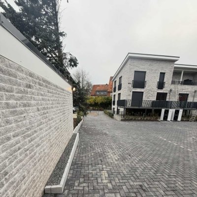 Neubau 3-Zimmer-Wohnung mit Balkon und Terrasse in Geesthacht Zentrum über 2 Ebenen